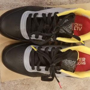 BNIB reebok classics